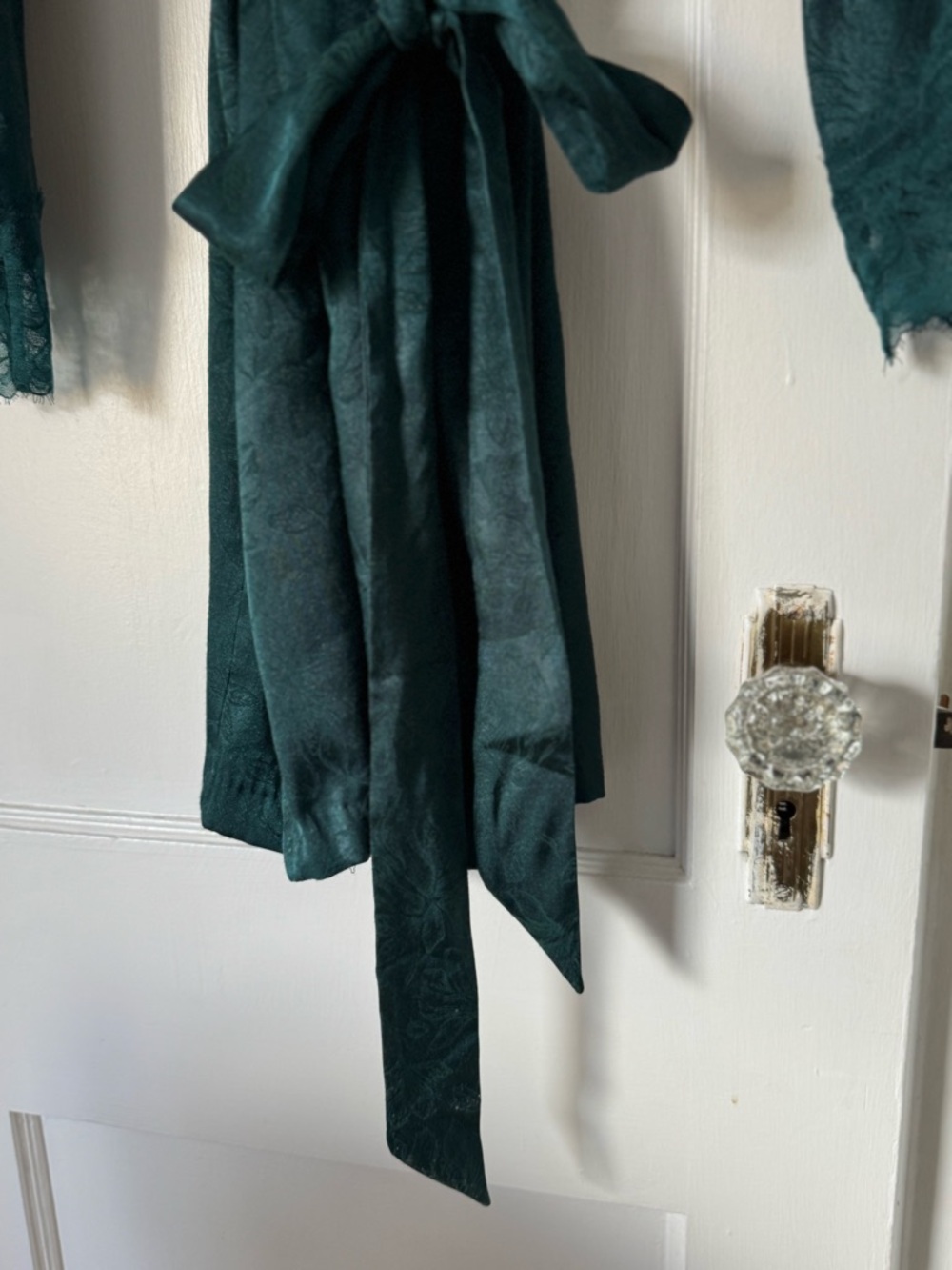 Victorias Secret Short Robe - Picture 7 of 8